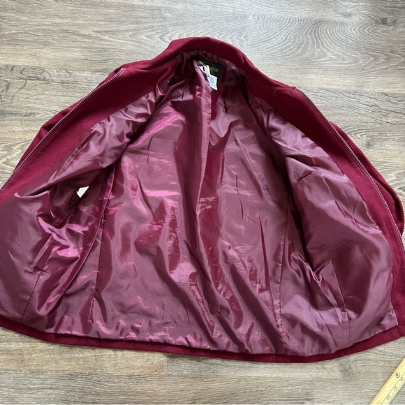 Vintage Requirements 100% Wool Full Zip-Up Pea Coat Dark Red Women's size 10 - Picture 3 of 11